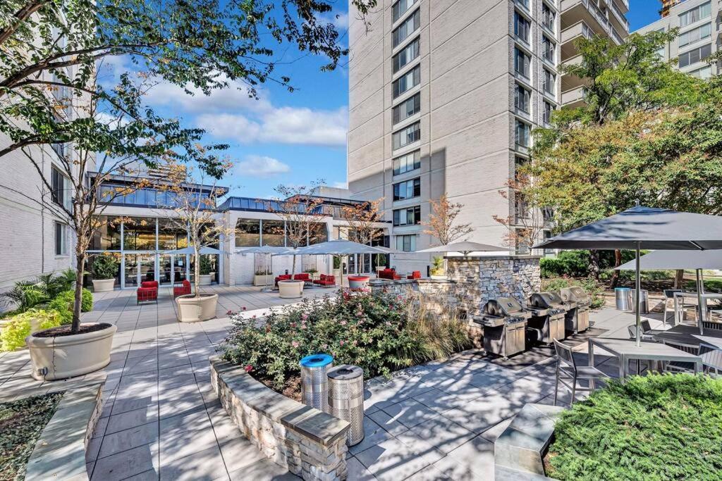 Modern Apartment At Crystal City Arlington Exteriér fotografie